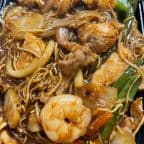 Best Szechuan Lo Mein in Clinton Township, MI